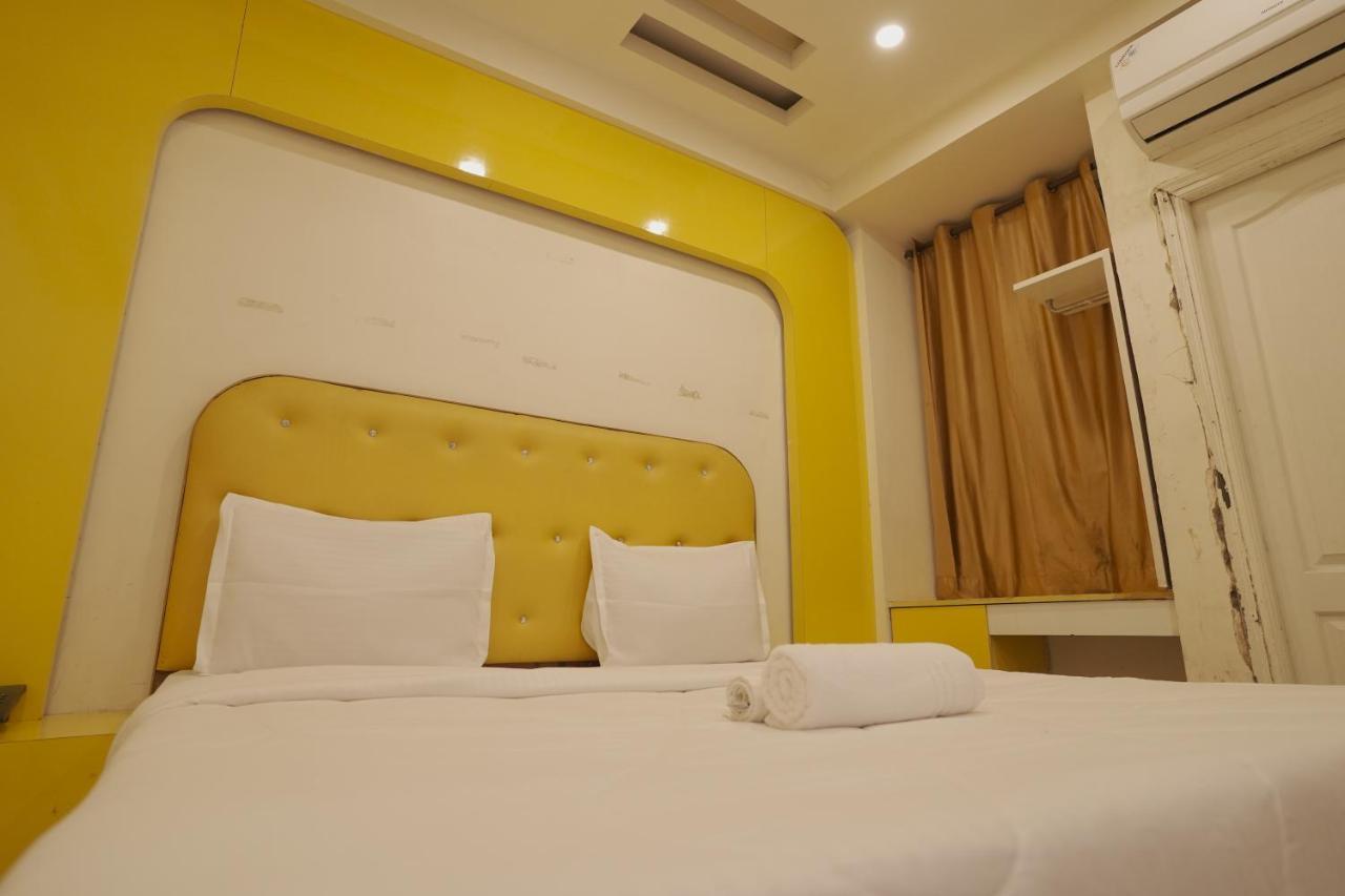 Hotel Leo Continental Нью-Дели Экстерьер фото